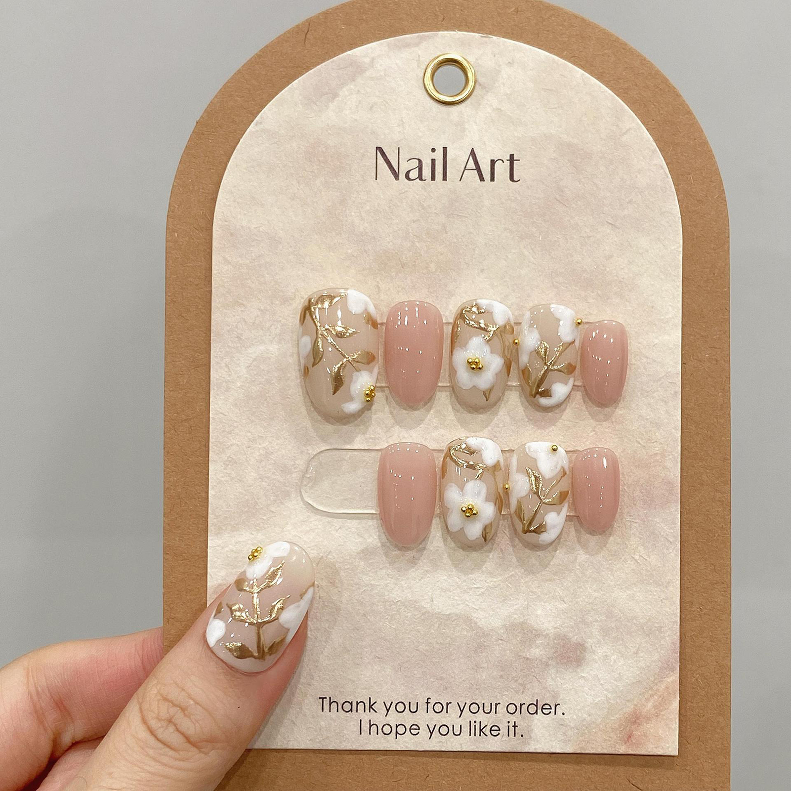Handmade Press on Nails with W - Resin Art Flowers incelemesi ve fiyatı